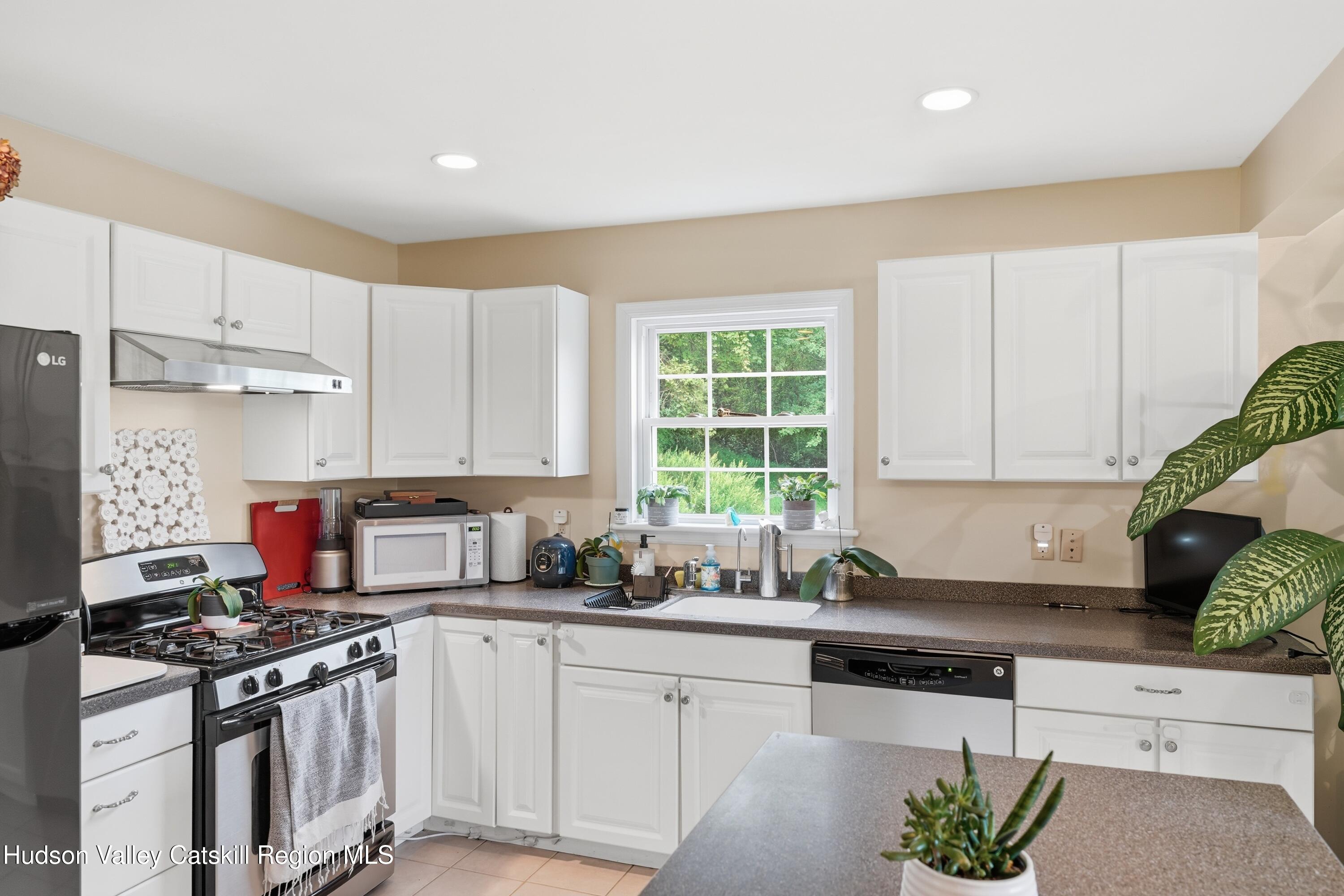 2226 County Rte 27 Hudson, NY 12534 - Photo 25 of 37 DSC06681