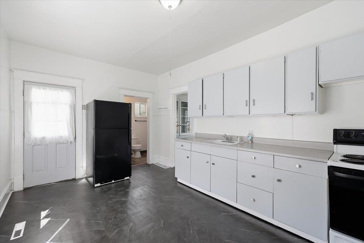 2633 North Stevens Street Spokane, WA 99205 - Photo 6 of 19