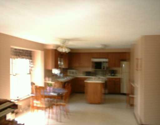 102 Countryview Drive McKees Rocks, PA 15136 - Photo 4 of 8 Kitchen.