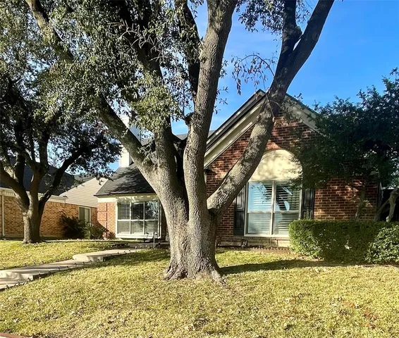 $475,000 | 2105 Lavaca Trail, Carrollton, TX 75010