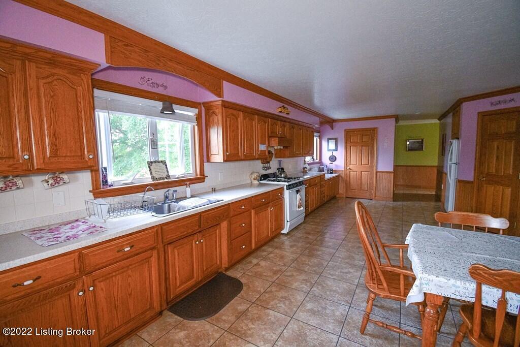 6446 Helena Road Mayslick, KY 41055 - Photo 12 of 68 39128_26