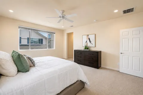 $779,900 | 270 East Phelps Drive, Mountain House, CA 95391