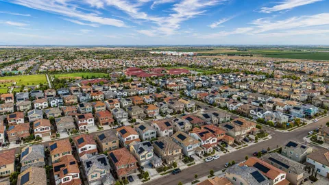$779,900 | 270 East Phelps Drive, Mountain House, CA 95391