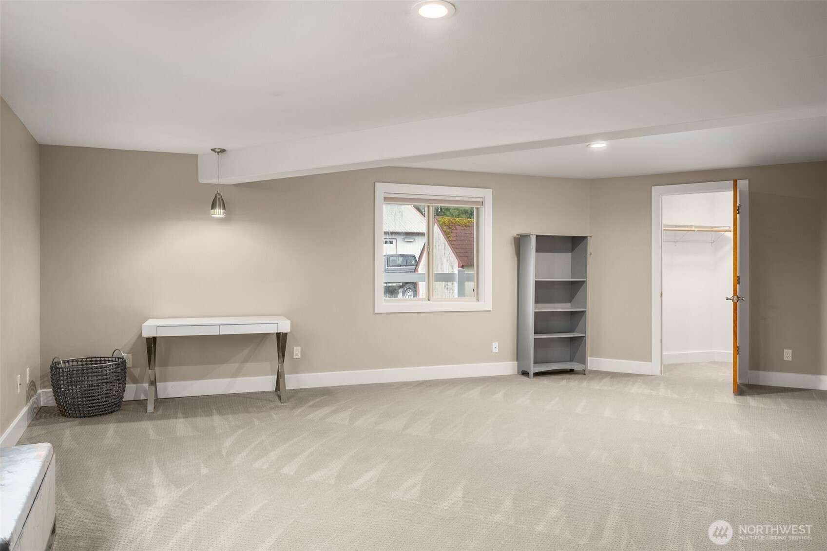 7909 Fern Glen Road Lake Stevens, WA 98258 - Photo 26 of 40 an empty room with furniture and window
