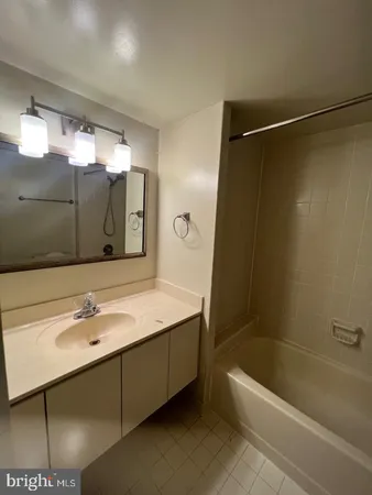 $2,395 | 2100 Lee Highway, Unit 422, Arlington, VA 22201