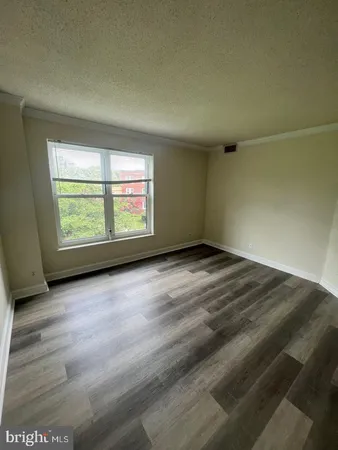 $2,395 | 2100 Lee Highway, Unit 422, Arlington, VA 22201