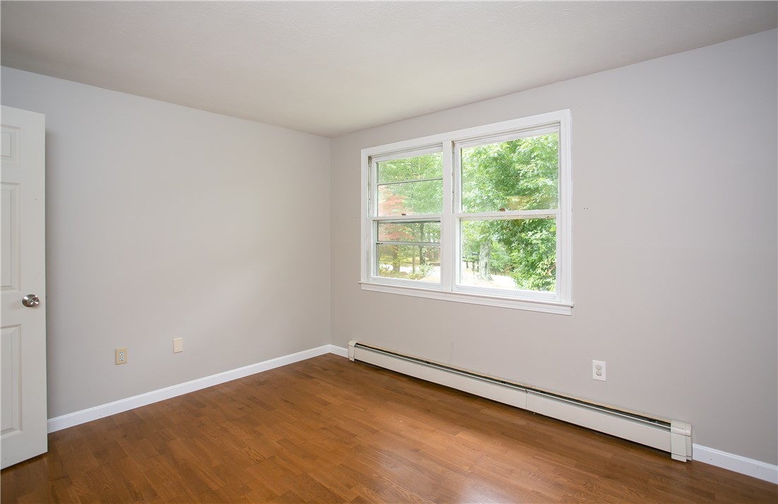 33 Sand Hill Road Charlestown, RI 02813 - Photo 11 of 33