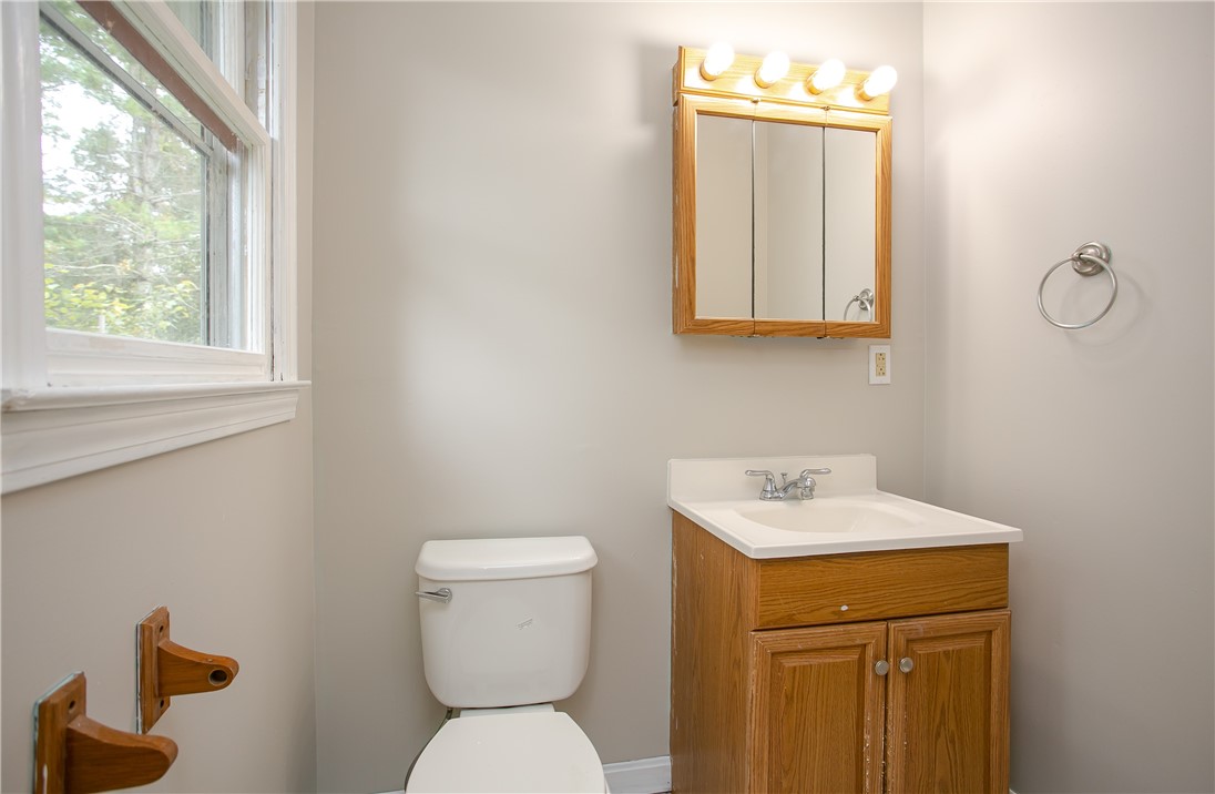 33 Sand Hill Road Charlestown, RI 02813 - Photo 15 of 33