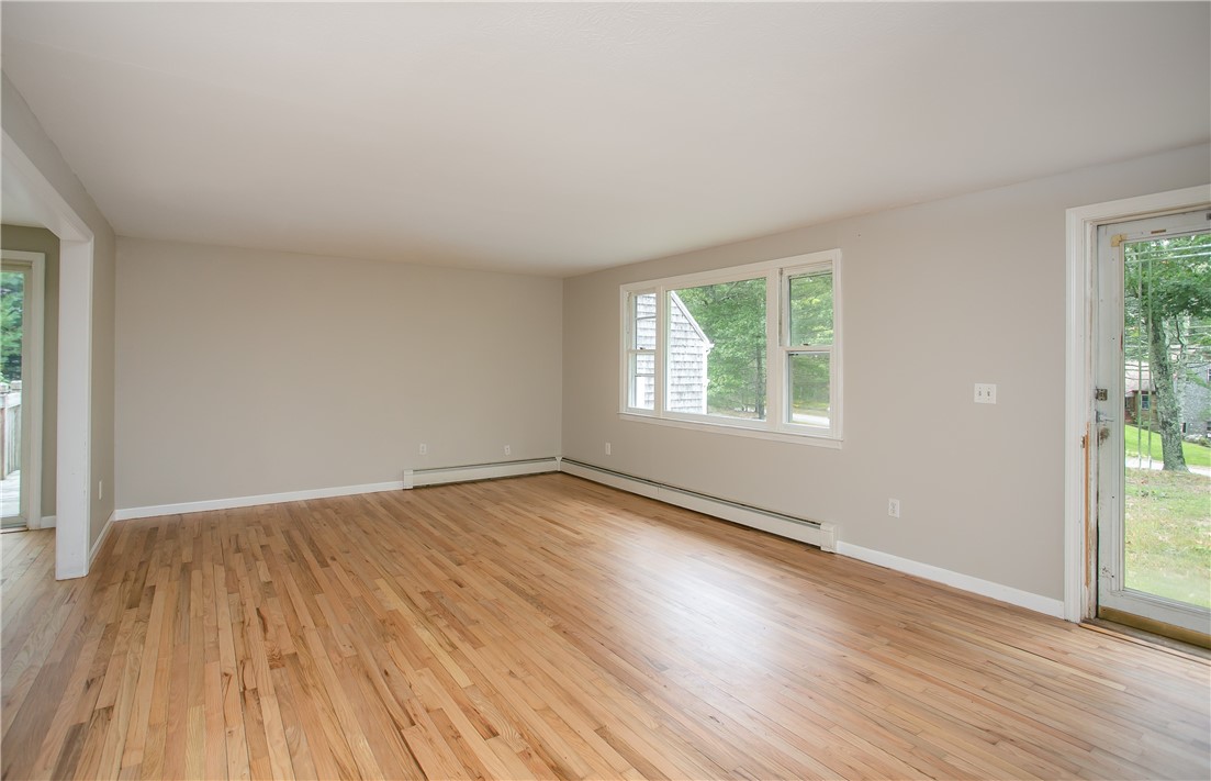 33 Sand Hill Road Charlestown, RI 02813 - Photo 4 of 33