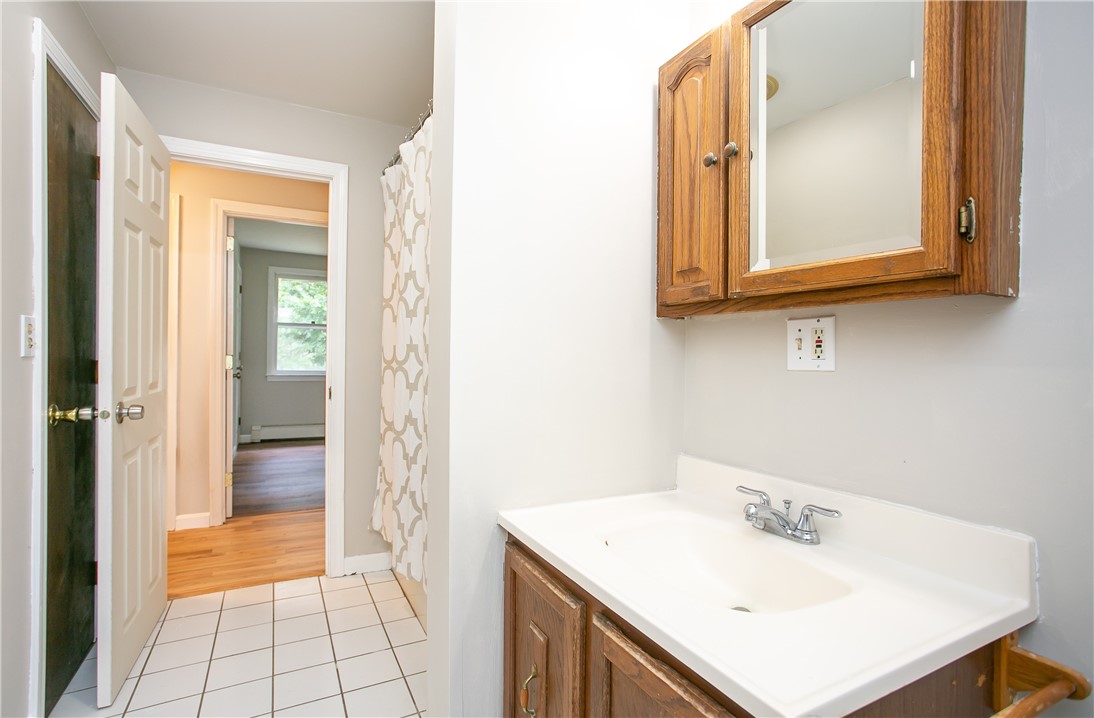 33 Sand Hill Road Charlestown, RI 02813 - Photo 8 of 33