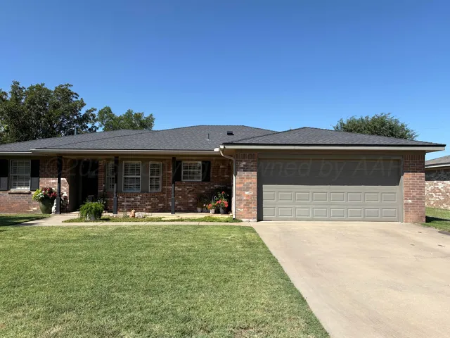 $310,000 | 231 Juniper Street, Hereford, TX 79045