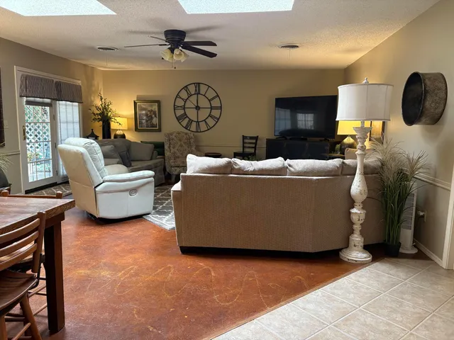 $310,000 | 231 Juniper Street, Hereford, TX 79045