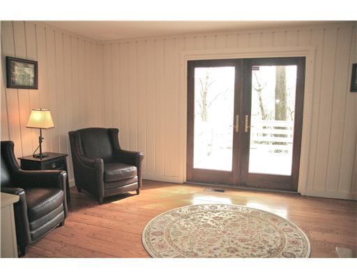 128 Witherow Road Bell Acres, PA 15143 - Photo 3 of 15 Living Room.