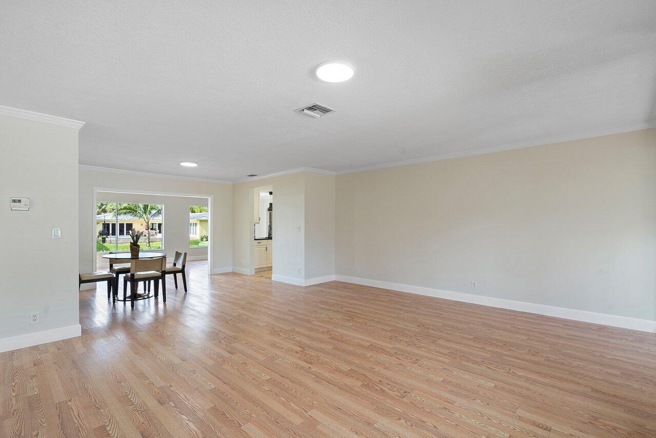 658 West Palmetto Park Road Boca Raton, FL 33486 - Photo 16 of 37 008-658WestPalmettoParkRoad-BocaRaton-FL