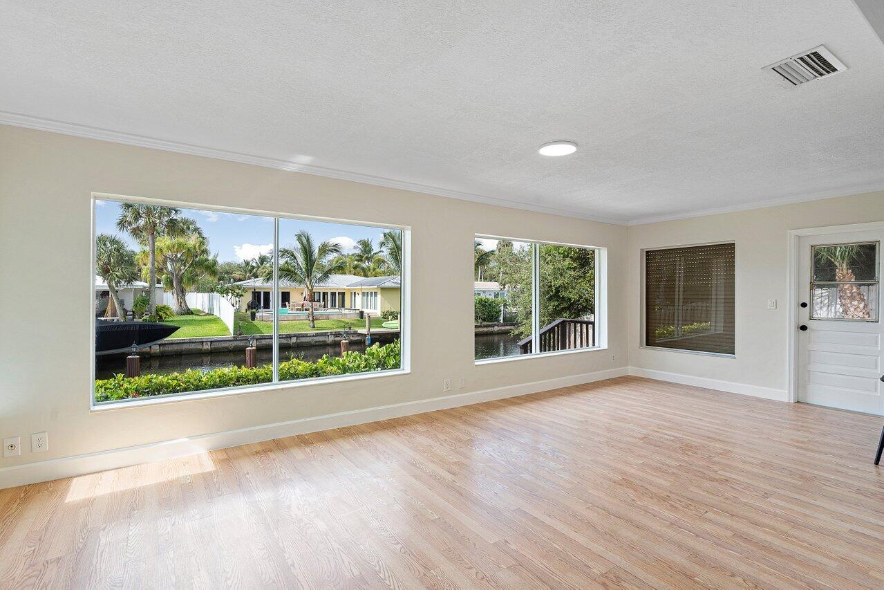 658 West Palmetto Park Road Boca Raton, FL 33486 - Photo 17 of 37 009-658WestPalmettoParkRoad-BocaRaton-FL