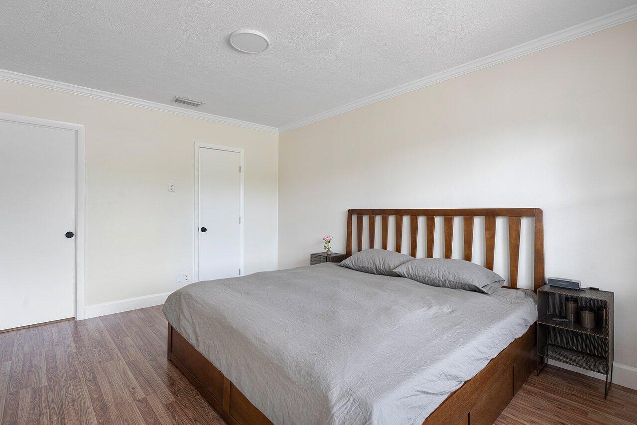 658 West Palmetto Park Road Boca Raton, FL 33486 - Photo 25 of 37 017-658WestPalmettoParkRoad-BocaRaton-FL