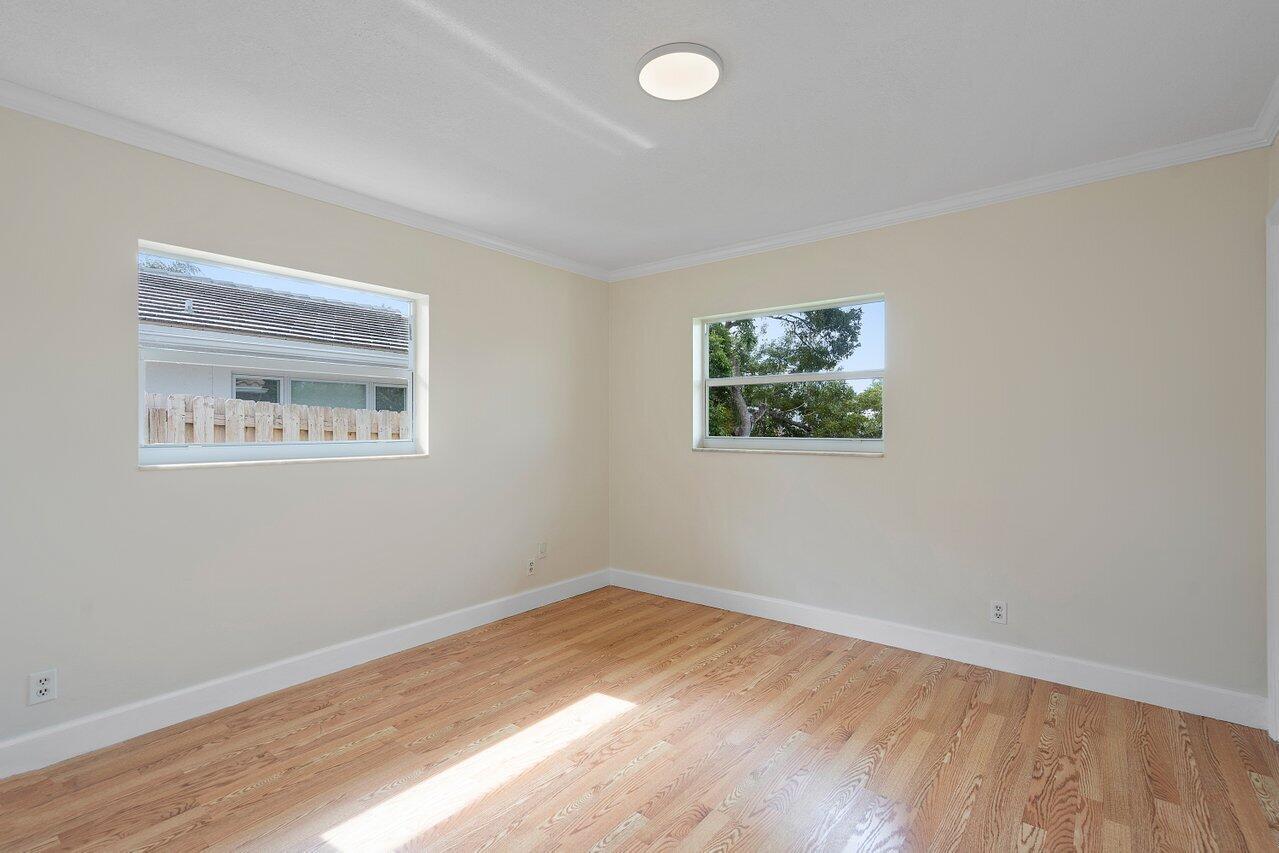 658 West Palmetto Park Road Boca Raton, FL 33486 - Photo 29 of 37 021-658WestPalmettoParkRoad-BocaRaton-FL
