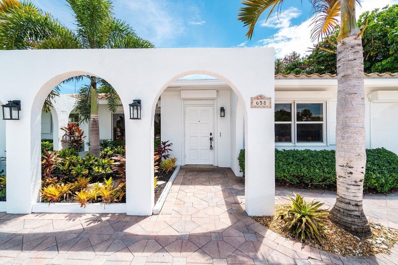 658 West Palmetto Park Road Boca Raton, FL 33486 - Photo 4 of 37 045-658WestPalmettoParkRoad-BocaRaton-FL