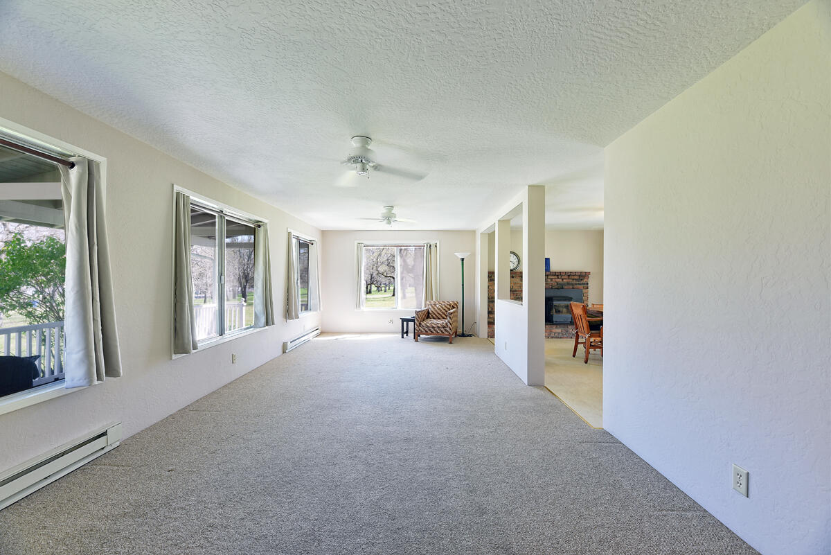 15955 Jones Road White City, OR 97503 - Photo 19 of 36 a view of a livingroom with a staircase