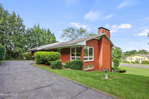 $394,900 | 144 Kittredge Road, Pittsfield, MA 01201
