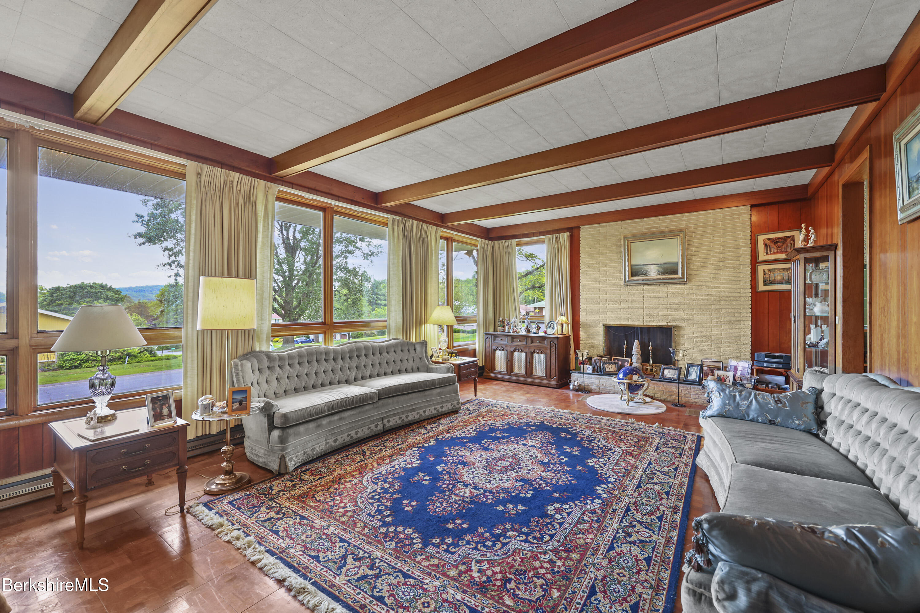 144 Kittredge Road Pittsfield, MA 01201 - Photo 13 of 50 Living Room