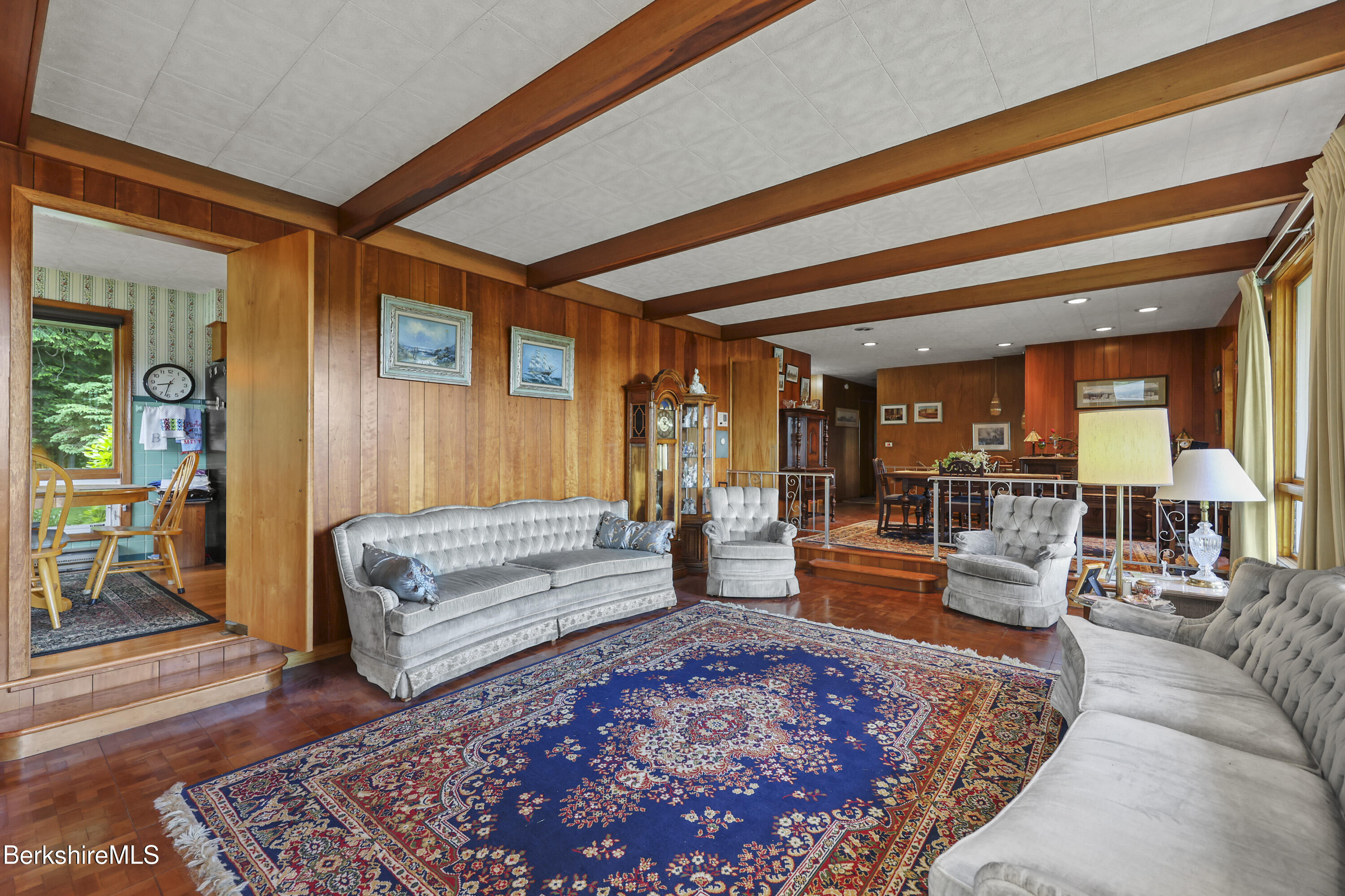 144 Kittredge Road Pittsfield, MA 01201 - Photo 14 of 50 Living Room