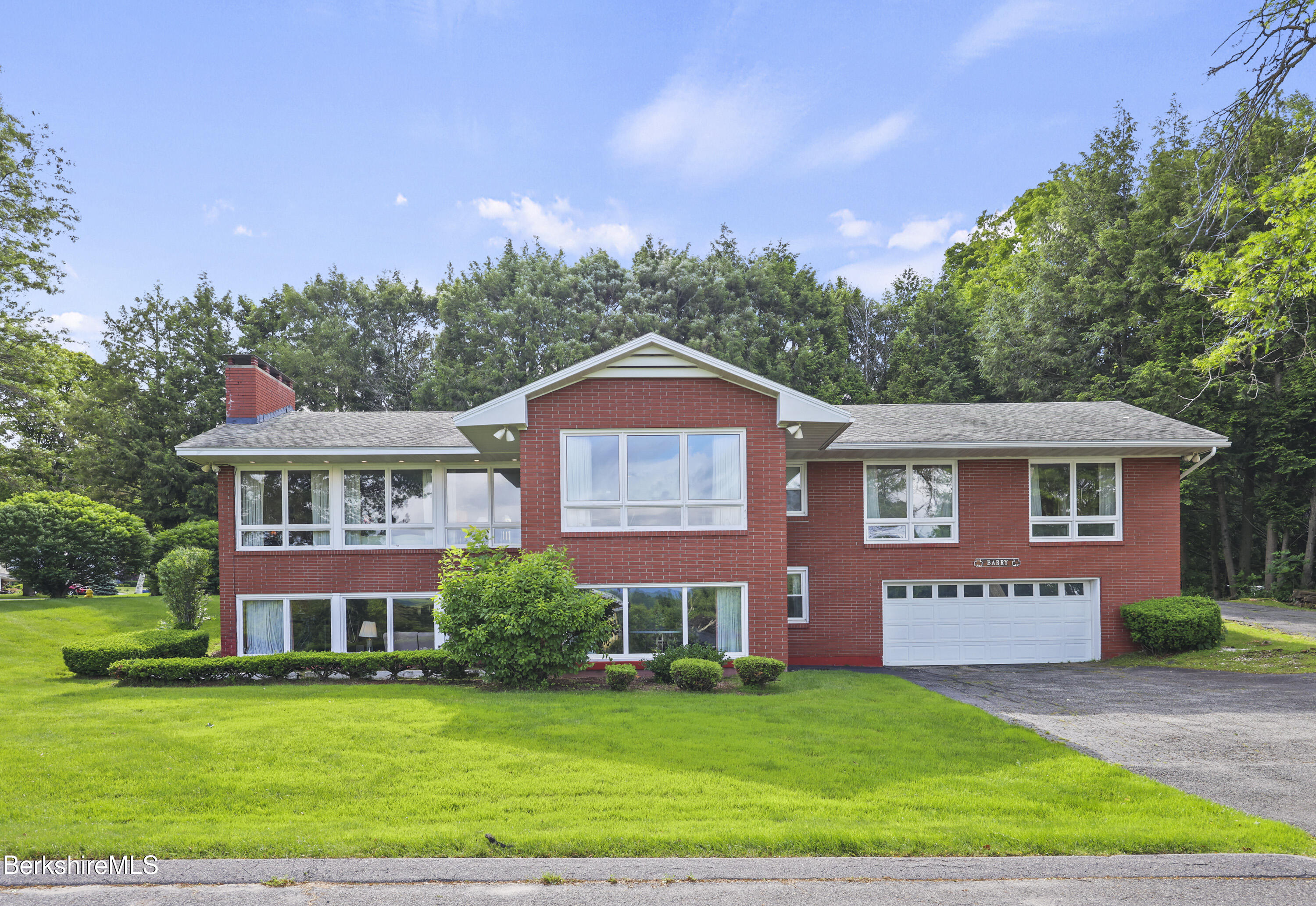 144 Kittredge Road Pittsfield, MA 01201 - Photo 4 of 50 Exterior Back