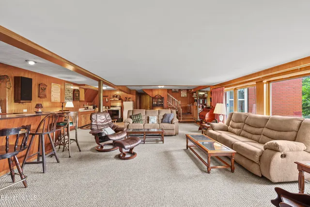 $394,900 | 144 Kittredge Road, Pittsfield, MA 01201