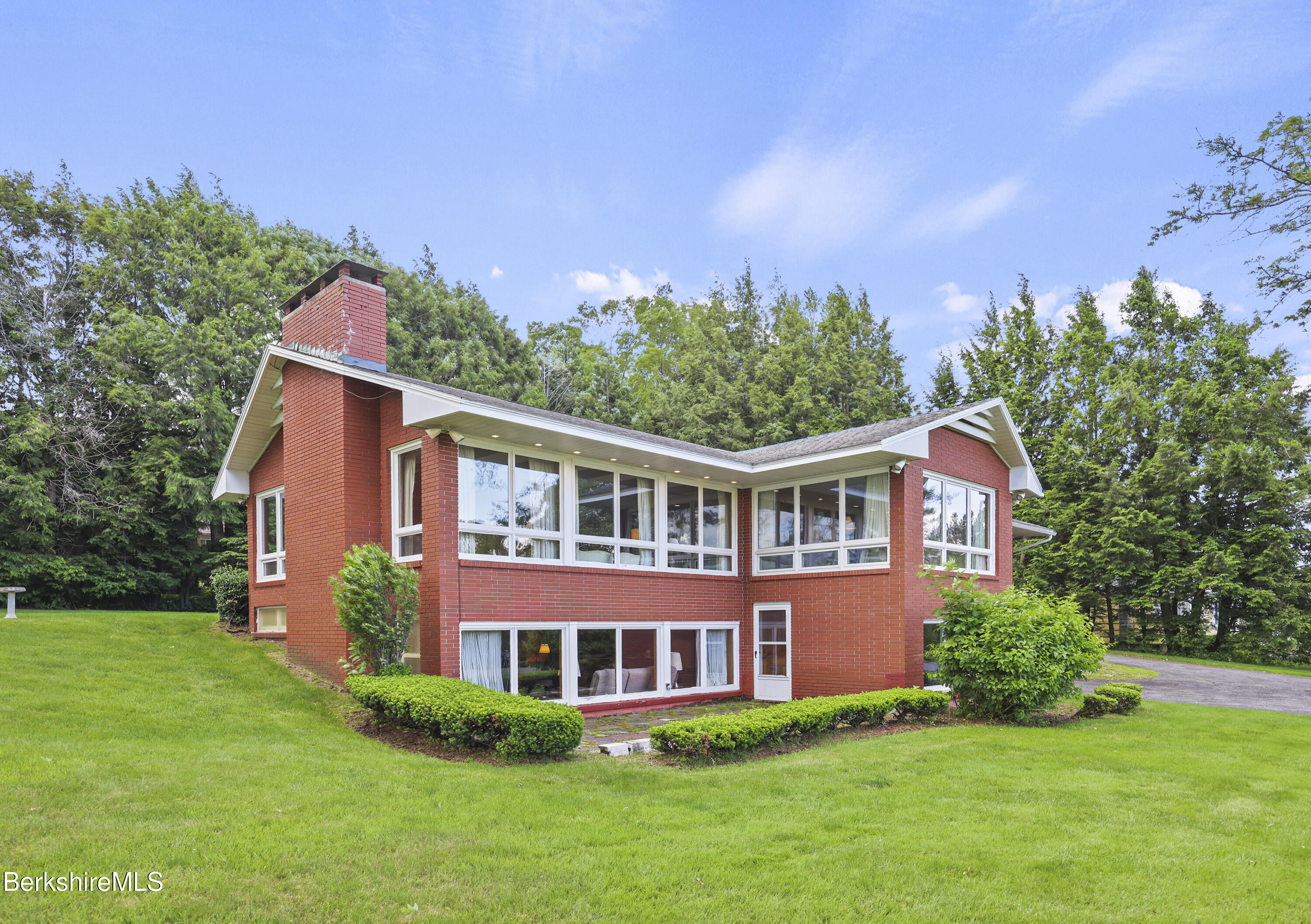 144 Kittredge Road Pittsfield, MA 01201 - Photo 5 of 50 Exterior Back