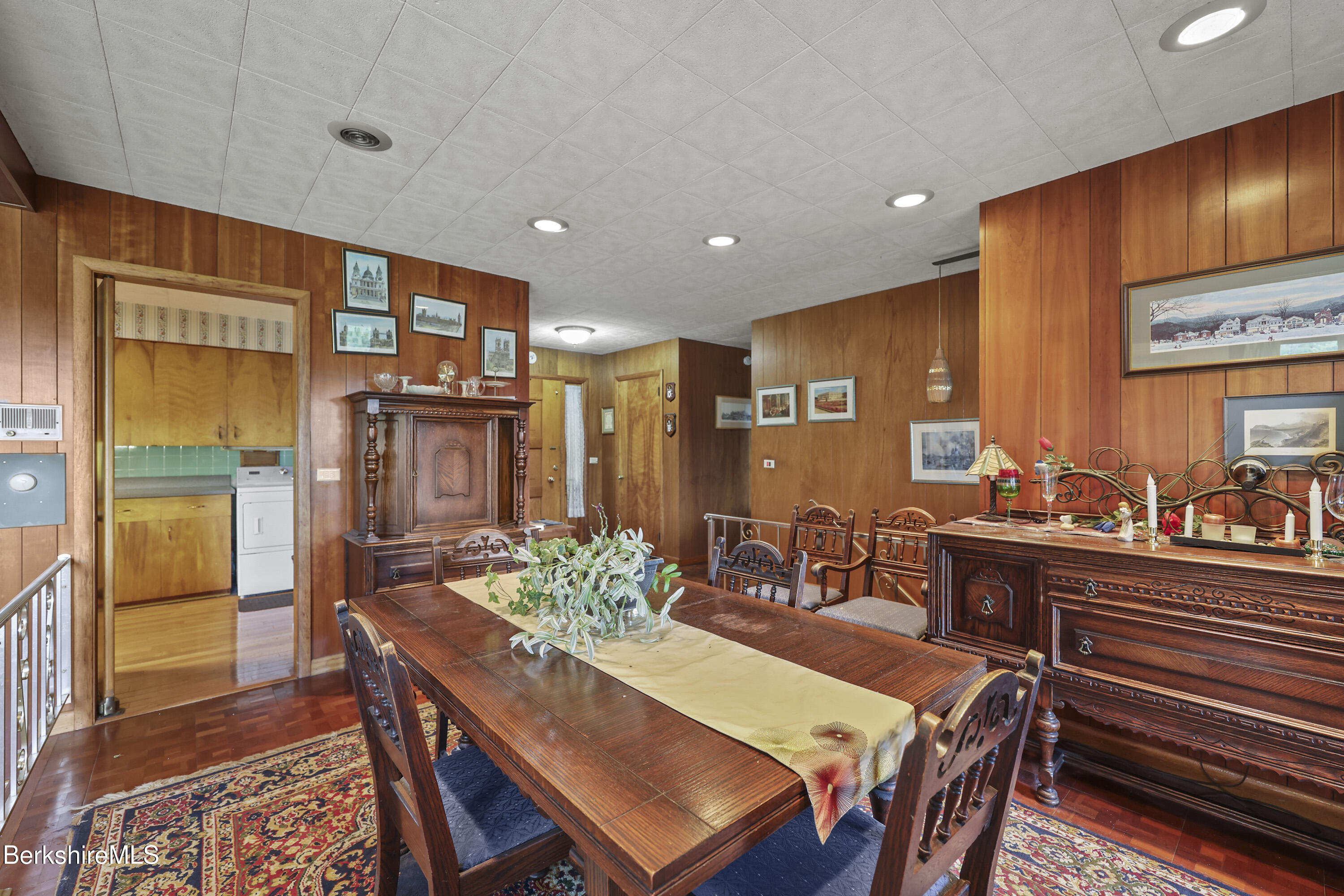 144 Kittredge Road Pittsfield, MA 01201 - Photo 10 of 50 Dining Room