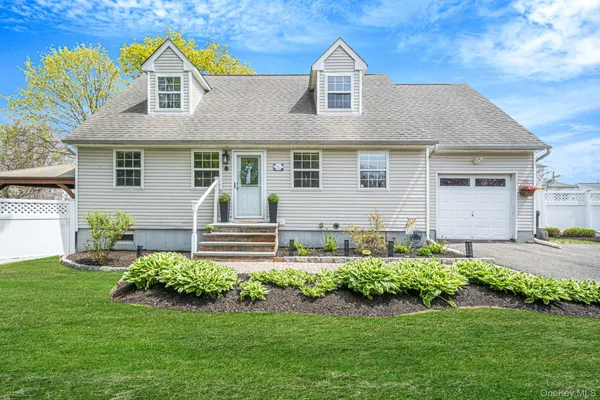 $599,995 | 51 West Lake Drive, Patchogue, NY 11772