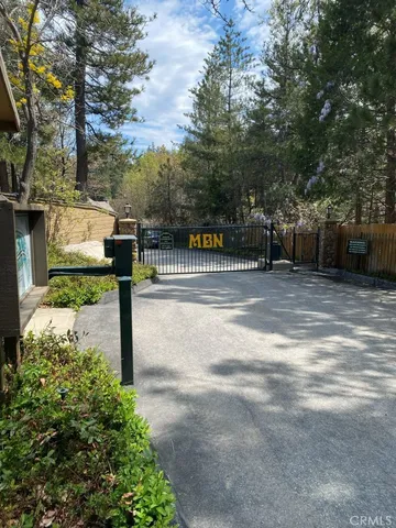$500,000 | 27657 Peninsula Drive, Unit 106, Lake Arrowhead, CA 92352