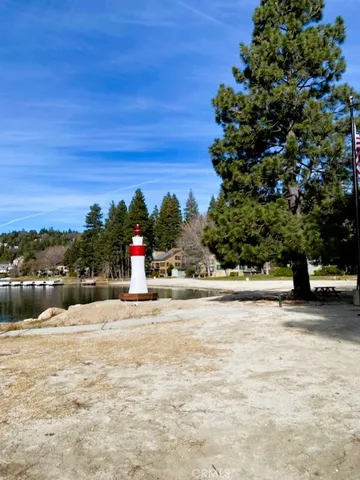 $500,000 | 27657 Peninsula Drive, Unit 106, Lake Arrowhead, CA 92352