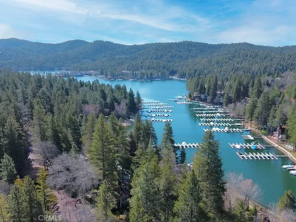 $522,500 | 27657 Peninsula Drive, Unit 106, Lake Arrowhead, CA 92352