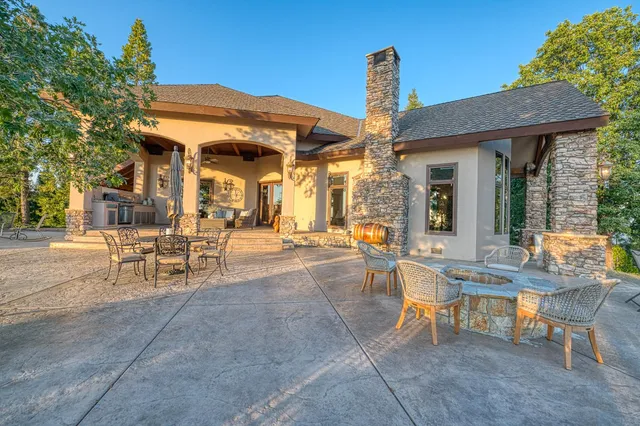 $3,795,000 | 42555 Bretz Point Lane, Shaver Lake, CA 93664