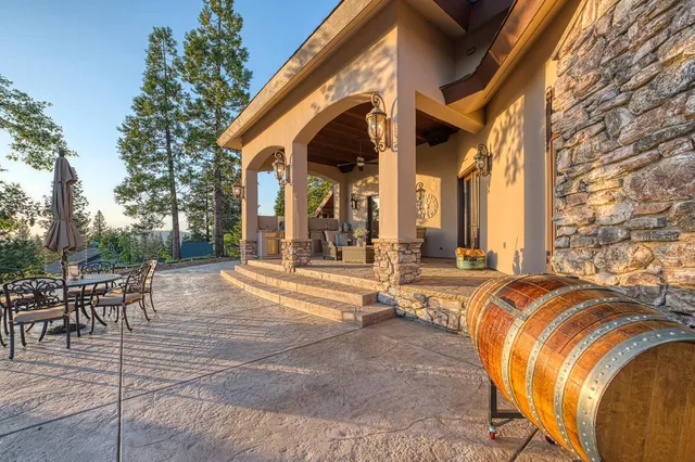 $3,795,000 | 42555 Bretz Point Lane, Shaver Lake, CA 93664