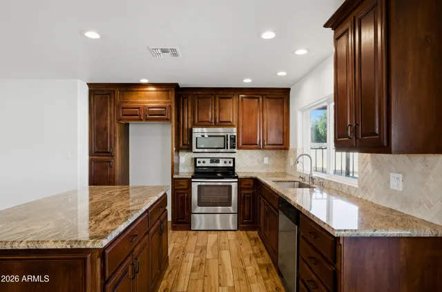 $450,000 | 17036 North 38th Avenue, Glendale, AZ 85308