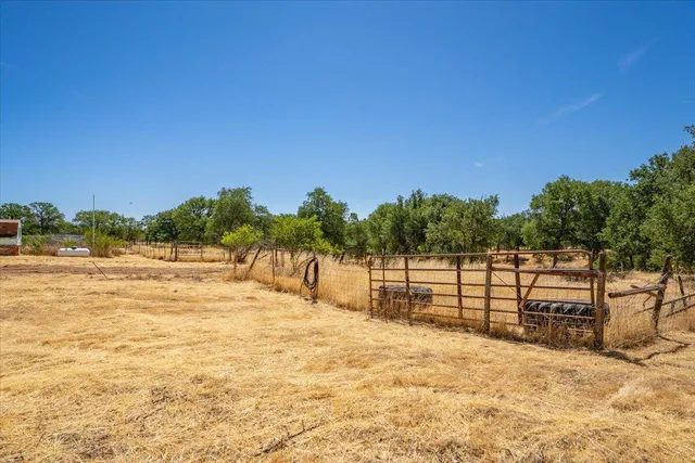 $405,000 | 19307 Davidson Lane, Anderson, CA 96007