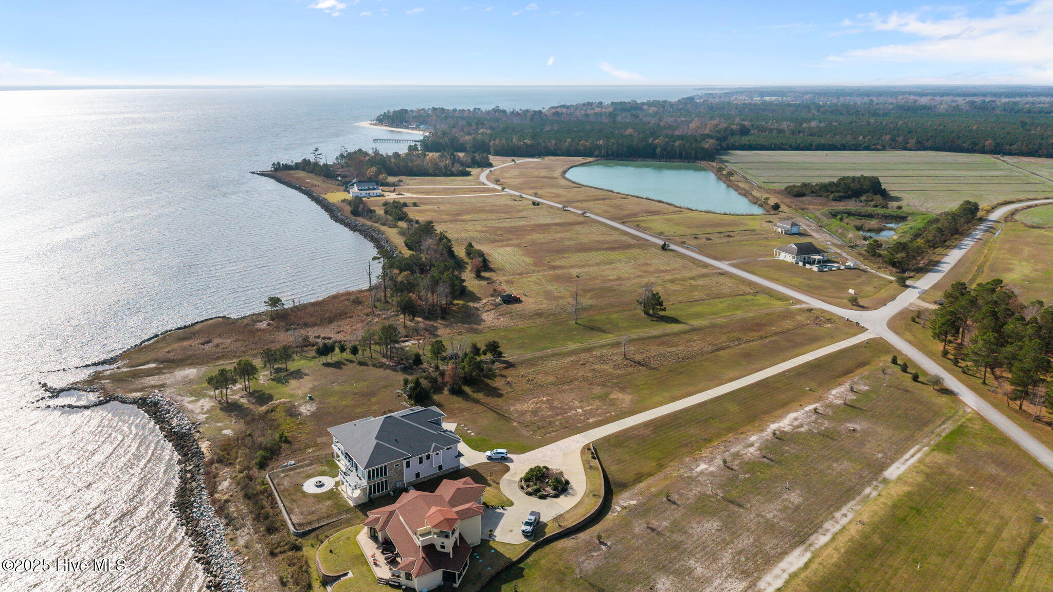 15 Wind Lake Road Oriental, NC 28571 - Photo 6 of 12 6-web-or-mls-DJI_20251126115612_0192_D