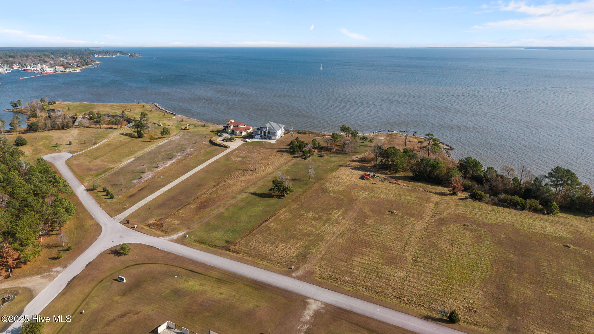 15 Wind Lake Road Oriental, NC 28571 - Photo 10 of 12 14-web-or-mls-DJI_20251126115849_0201_D