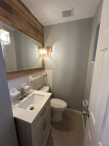 $1,975 | 4321 Martyridge Drive, St. Louis, MO 63129