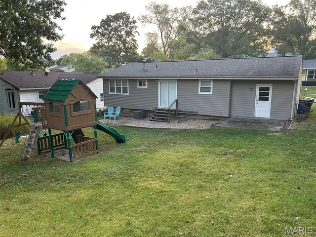 $1,975 | 4321 Martyridge Drive, St. Louis, MO 63129