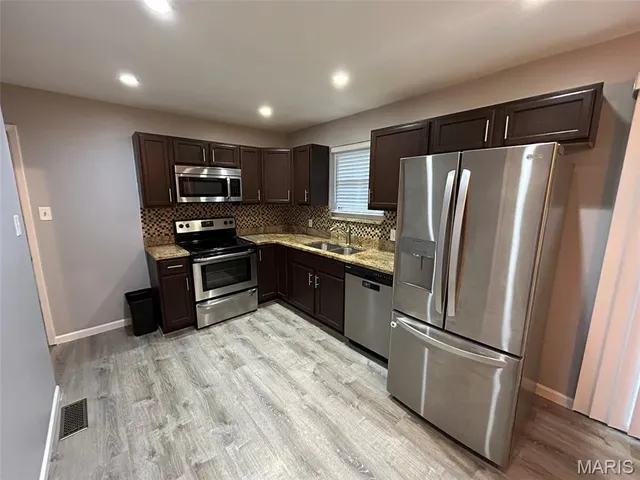 $1,975 | 4321 Martyridge Drive, St. Louis, MO 63129