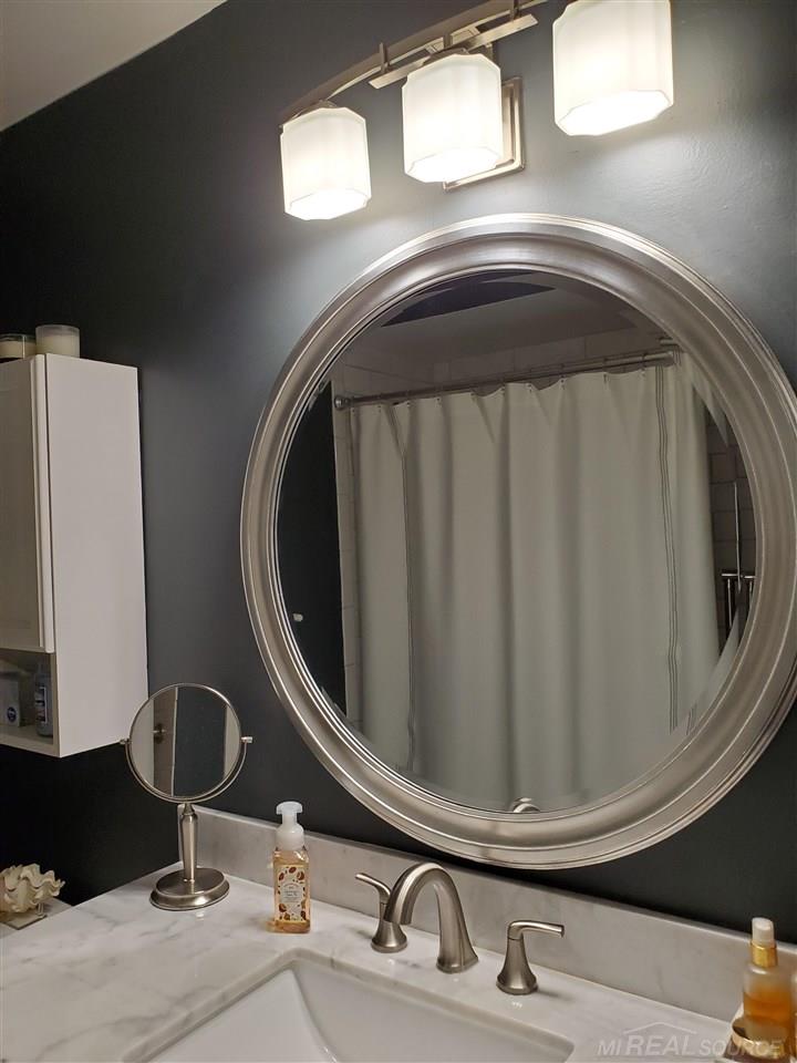 29550 Cotton Road New Baltimore, MI 48047 - Photo 41 of 59 50053894-40.JPG