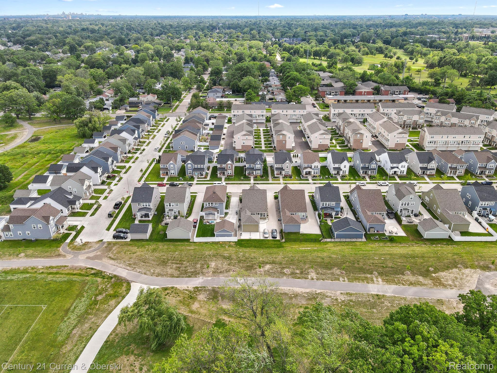 2500 Normandy Road, Unit 42 Royal Oak, MI 48073 - Photo 51 of 63 Gallery Image 51