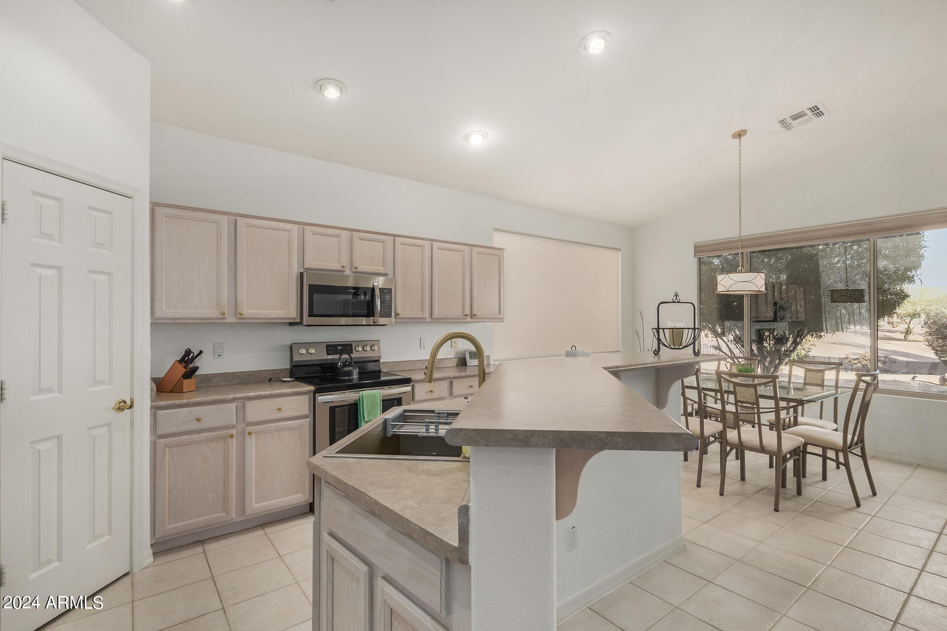 6497 South Ginty Drive Gold Canyon, AZ 85118 - Photo 15 of 38 10 - Ginty