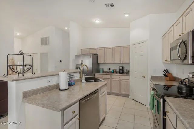 $4,000 | 6497 South Ginty Drive, Gold Canyon, AZ 85118