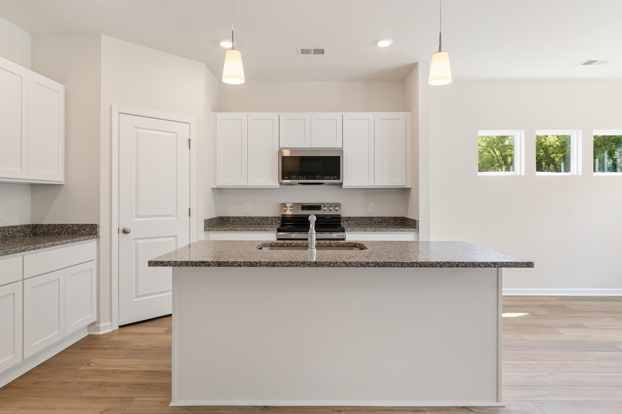 5035 Radley Road Chesnee, SC 29323 - Photo 6 of 25