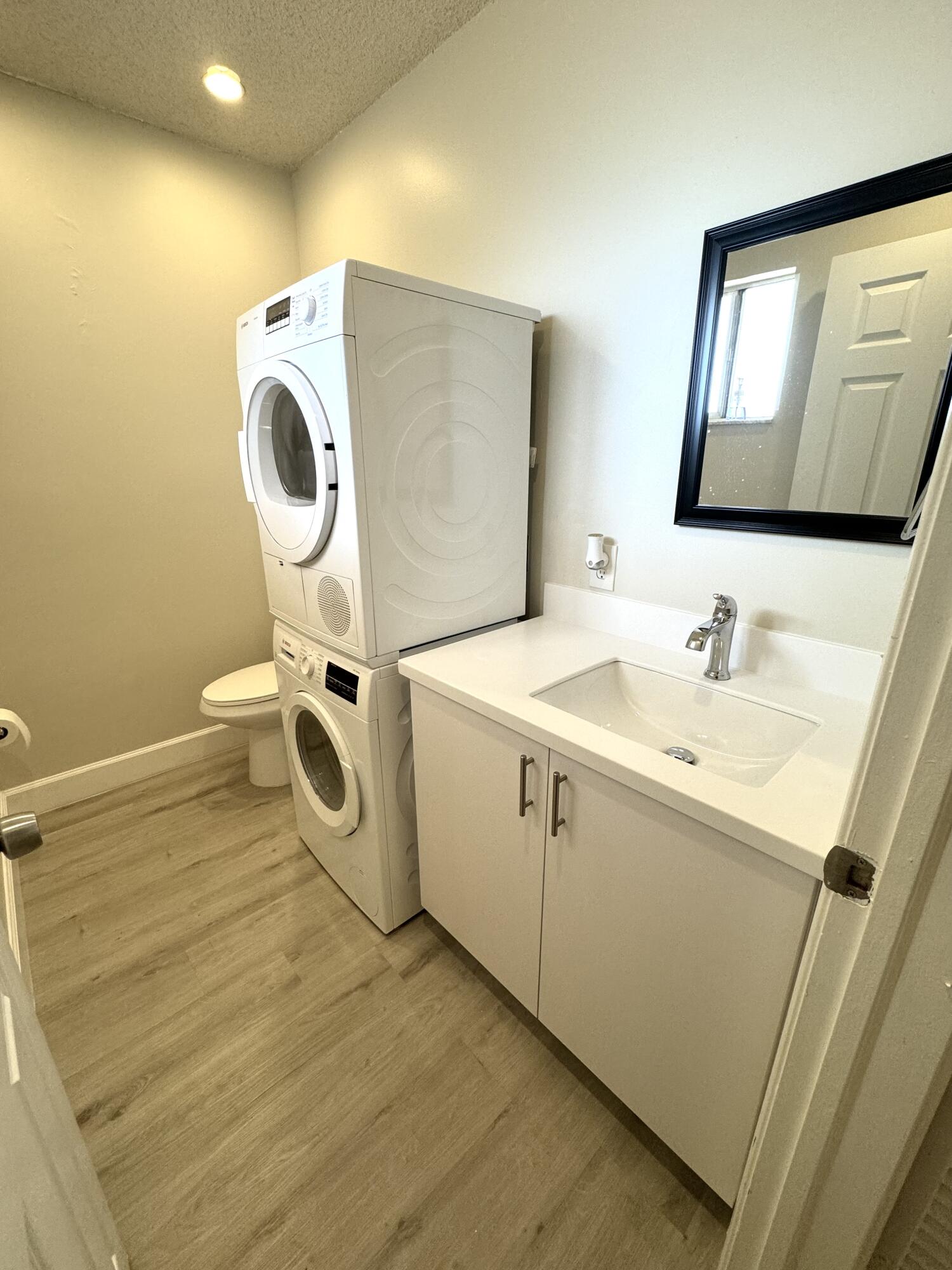 836 Southwest 9th St Circle, Unit 201 Boca Raton, FL 33486 - Photo 11 of 11 Laundry & Half B