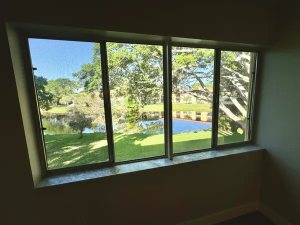 $1,950 | 836 Southwest 9th St Circle, Unit 201, Boca Raton, FL 33486